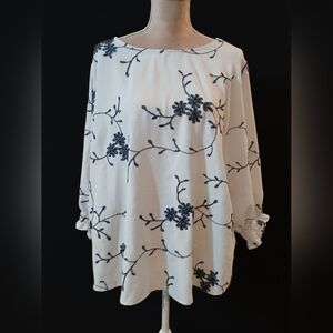 Anneliese White Blue Beaded Embroidered Puff Sleeve Plus Sized Womans 3x